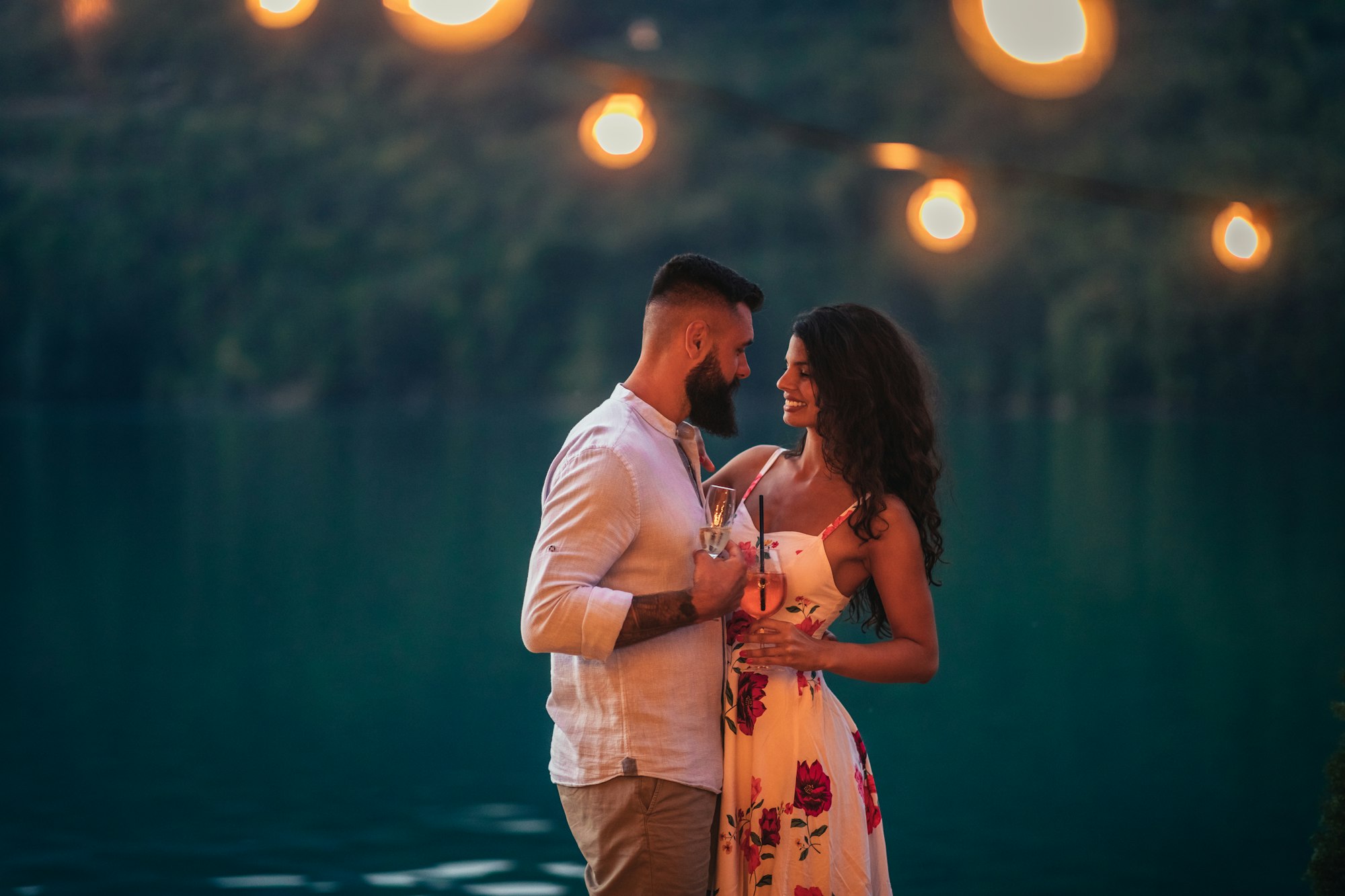 Romantic date by the lake